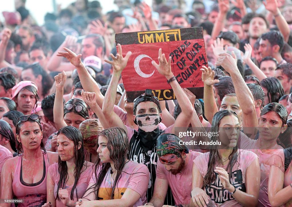 "Life in Color Kingdom" in Izmir