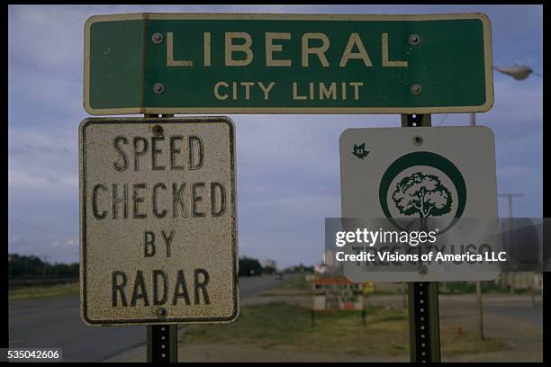 Libral Signs Know Your Limits Sign Photos and Premium High Res Pictures - Getty Images