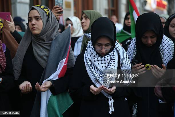 People attend 'Free Jerusalem March' organized by IHH Humanitarian Relief Foundation on May 28, 2016 in Istanbul on the 6th anniversary of the 31 May...