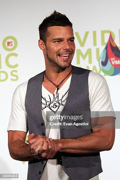 Ricky Martin Riendose Menudo Band Photos and Premium High Res Pictures - Getty Images