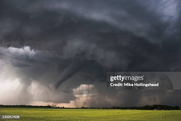 kansas tornado - supercell stockfoto's en -beelden