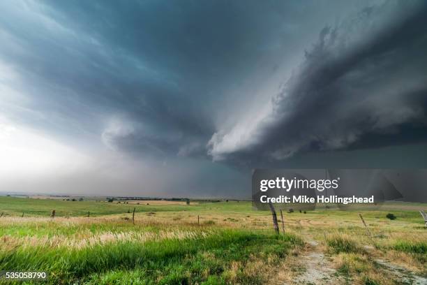 kansas severe storm - mike hollingshead stock-fotos und bilder