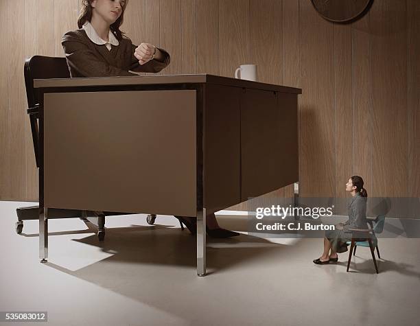 woman interviewing for job - archive the office stockfoto's en -beelden