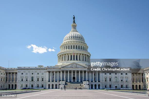 us capitol building - capitolio stockfoto's en -beelden