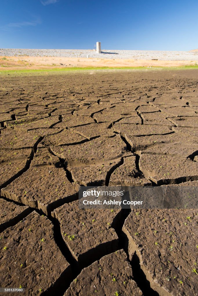 Lake Isabella near Bakersfield, East of California's Central valley is at less than 13% capacity