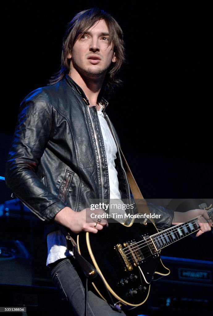 Cameron Muncey of Jet performs as part of 107.7 The End's Deck the