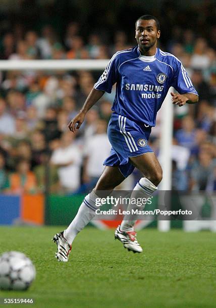 Chelsea's Ashley Cole during the 2006 UEFA Champions League match between Chelsea and Werder Bremen at Stamford Bridge in London, England, UK.