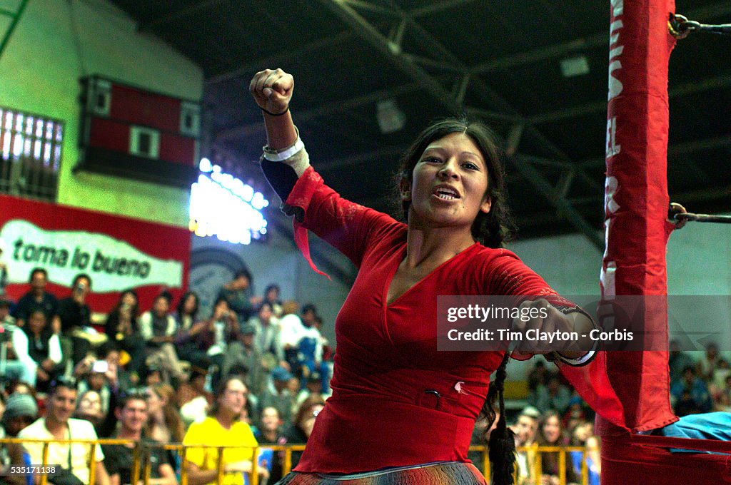 Female Lucha Libre Wrestling - The Fighting Cholitas