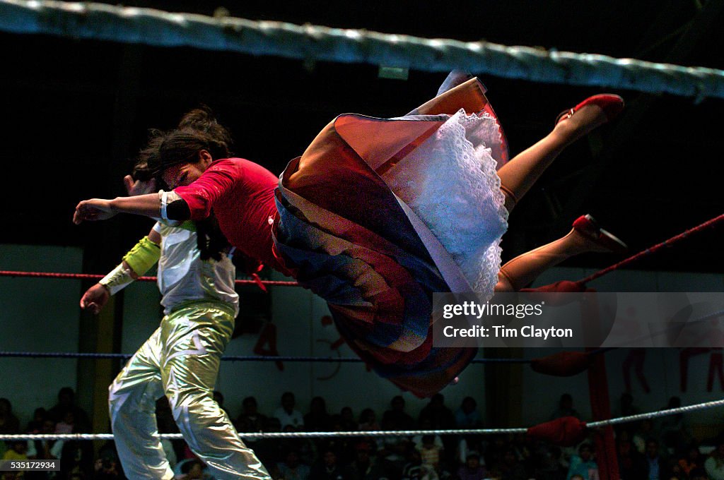Female Lucha Libre Wrestling - The Fighting Cholitas
