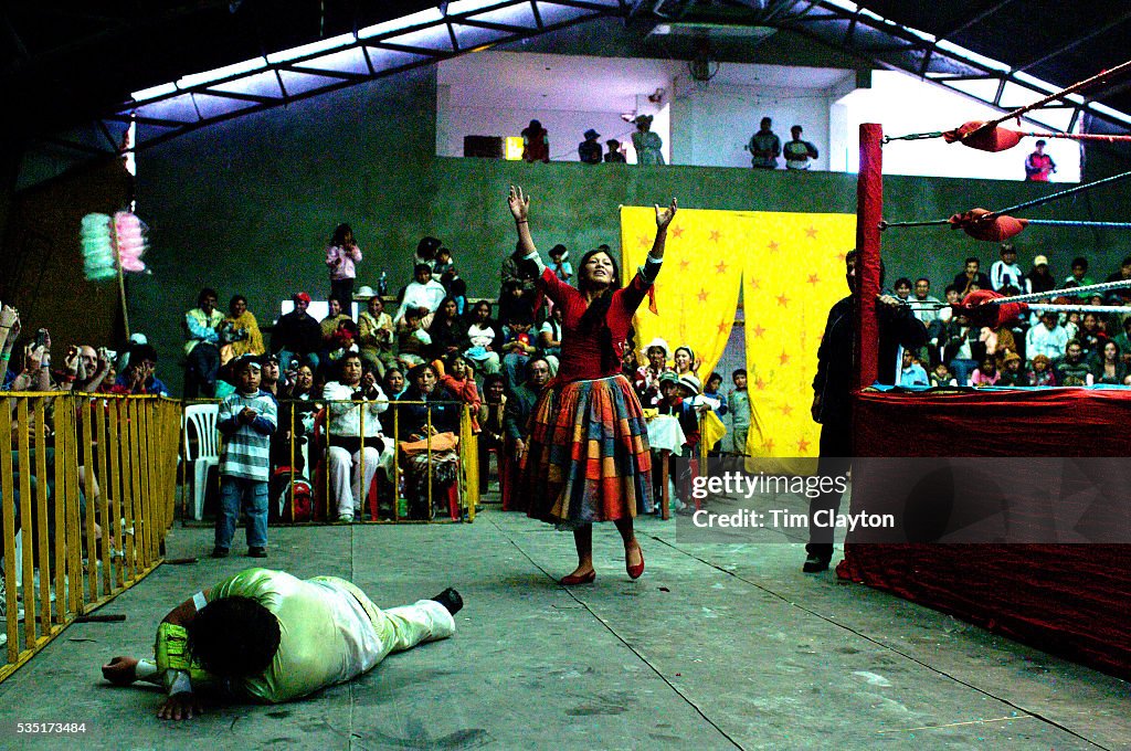 Female Lucha Libre Wrestling - The Fighting Cholitas