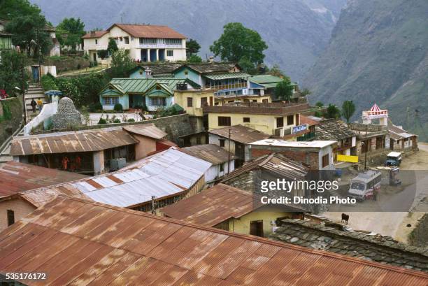 joshimath village in uttaranchal, india. - uttarakhand stock pictures, royalty-free photos & images