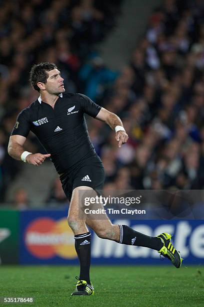 Stephen Rugby Stephen Donald Rugby Player Photos and Premium High Res Pictures ...