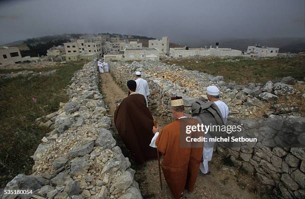 ?Chavouot? Pilgrimage on the mount Gerizim, . The high priest with the sepher thora