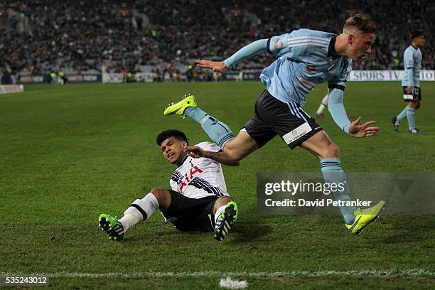 Tottenham Spurs have defeated Sydney FC in front of 71,000 fans at ANZ Stadium in Sydney,