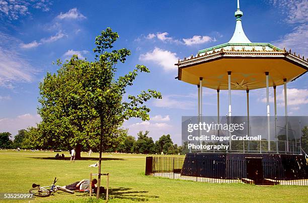 victorian bandstand clapham common london - クラパムコモン ストックフォトと画像