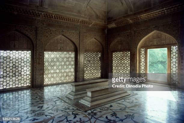 tomb of akbar the great in agra, uttar pradesh, india. - akbar's tomb stock pictures, royalty-free photos & images