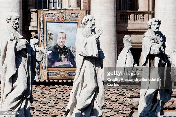 Pope Benedict XVI, delivers his blessing as he arrives in St. Peter's square at the Vatican to celebrate a beatification mass, Sunday, Oct. 23, 2011....