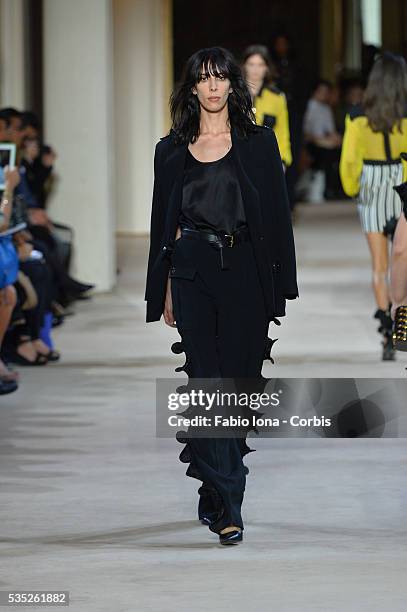 Model walks the runway during the Emanuel Ungaro fashion show at Paris Fashion Week Womenswear Spring/Summer 2014 on Septemner 30, 2013 in Paris,...