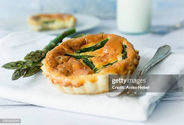 asparagus tart with cheese - mini quiche stock pictures, royalty-free photos & images