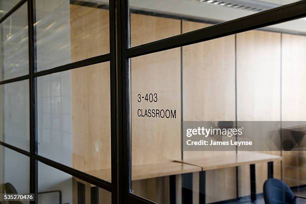 71 Mit School Of Engineering Stock Photos, High-Res Pictures, and ...