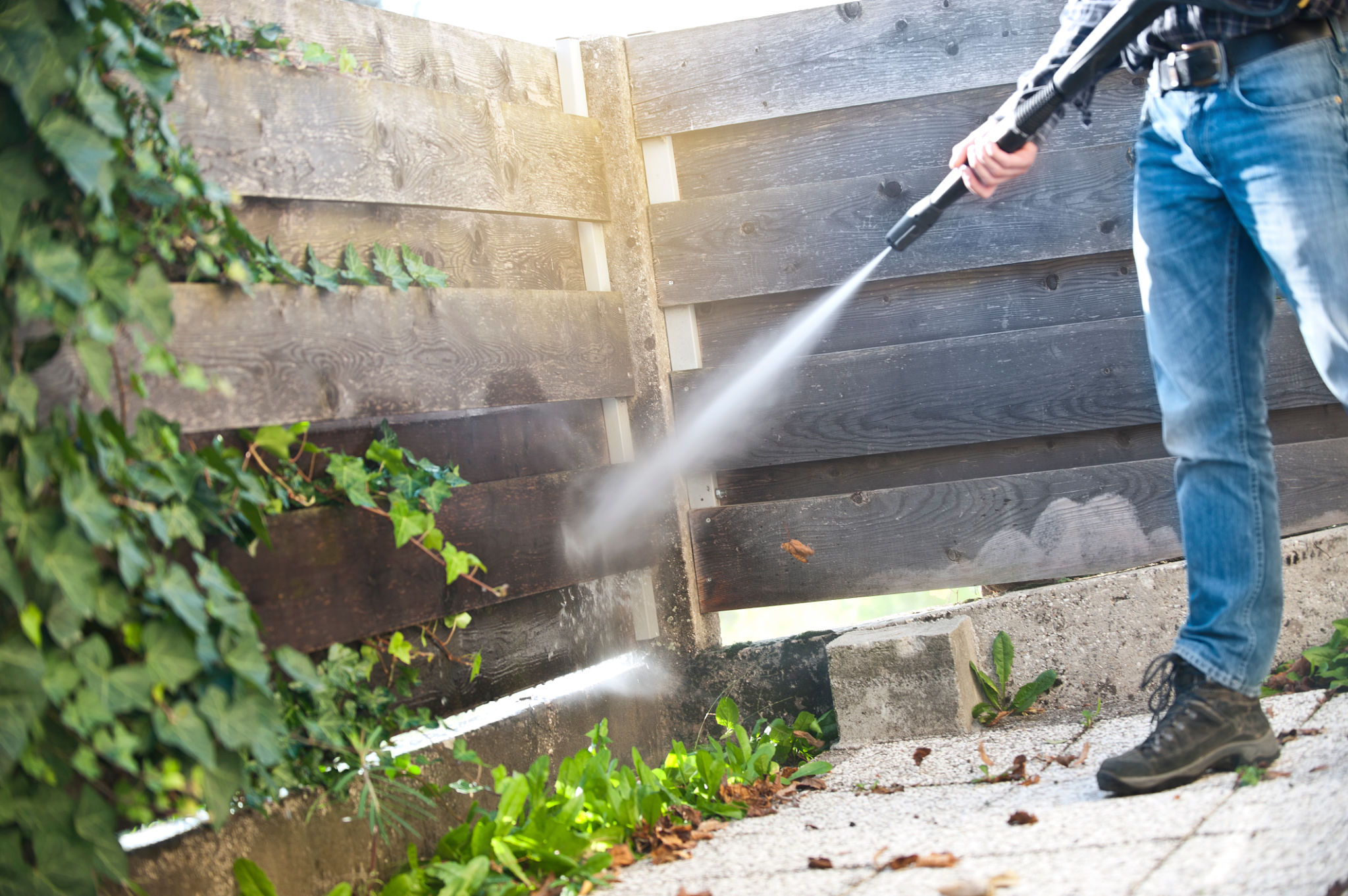 cleaning fence