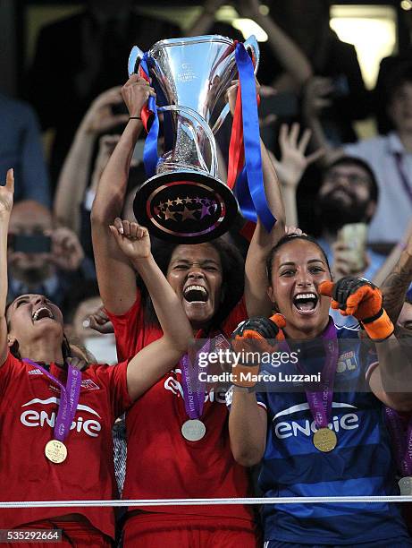 Captain of Olympique Lyonnais Wendie Renard lifts the trophy following the the UEFA Women's Champions League Final VfL Wolfsburg and Olympique...