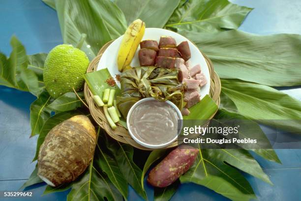 hawaiian food plate with breadfruit and poi - poi_(food) stock pictures, royalty-free photos & images
