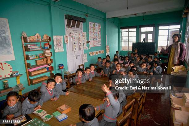 kindergarten class in darjeeling - darjeeling stock pictures, royalty-free photos & images