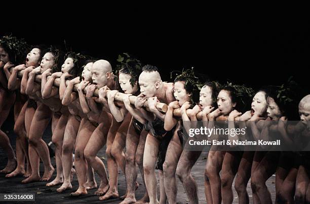 butoh dancers - butoh dance stock pictures, royalty-free photos & images