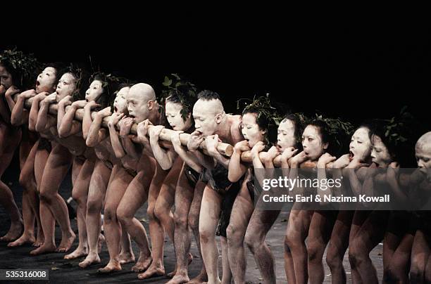 butoh dancers - 1980 dance stock pictures, royalty-free photos & images