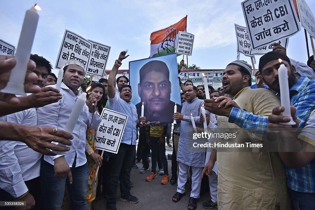 Youth Congress Workers Protest Against Ex-MLA And NDMC Vice President Karan Singh Tanwar