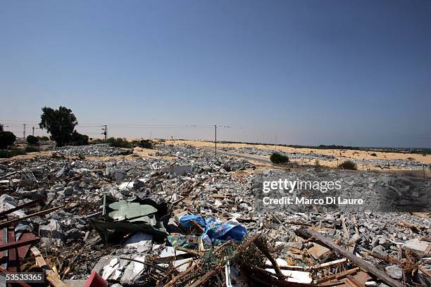 Al Rafiah Compound Rafiah Photos and Premium High Res Pictures - Getty Images