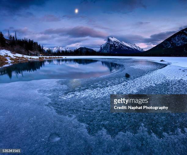 frozen vermillion lake - vermillion stock pictures, royalty-free photos & images