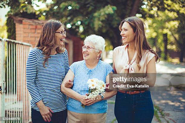 together is happier - volunteer aged care stock pictures, royalty-free photos & images