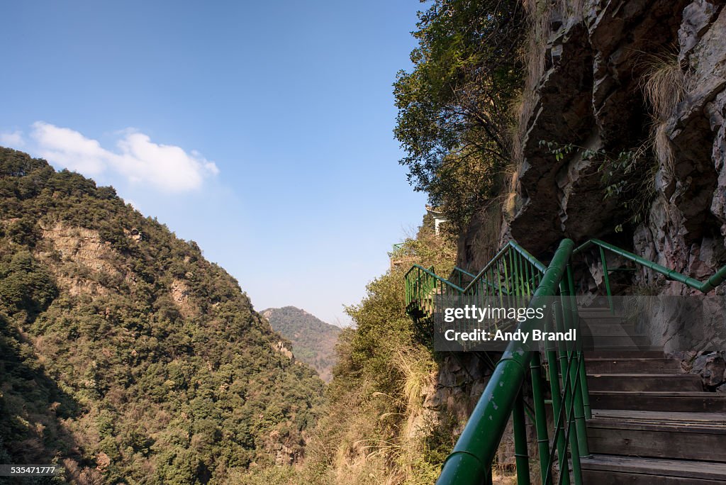 Bai Long Wan Ascent