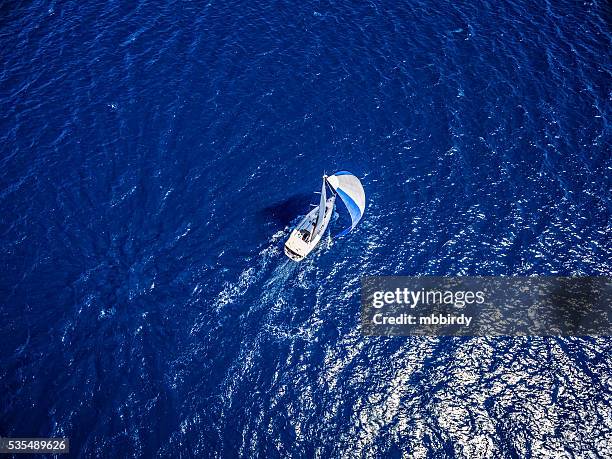 sailing with sailboat, view from drone - yacht top view stock pictures, royalty-free photos & images