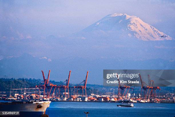 Harbor Island Seattle Photos and Premium High Res Pictures - Getty Images