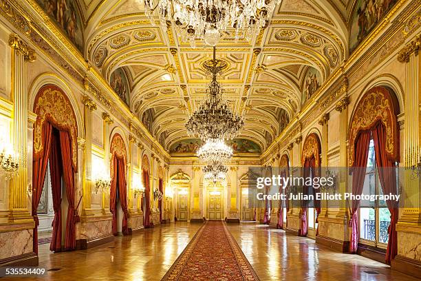 la galerie des fetes in the assemblee nationale - royalty stockfoto's en -beelden