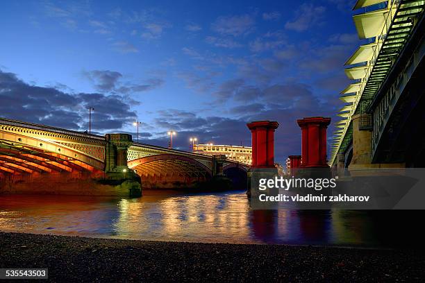 blackfriars bridges at twilight - blackfriars bridge stock pictures, royalty-free photos & images