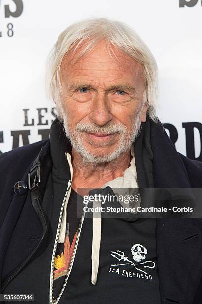 Actor Pierre Richard attends the 'The Hateful Eight' Premiere at Le Grand Rex on December 11, 2015 in Paris, France.