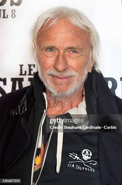 Actor Pierre Richard attends the 'The Hateful Eight' Premiere at Le Grand Rex on December 11, 2015 in Paris, France.