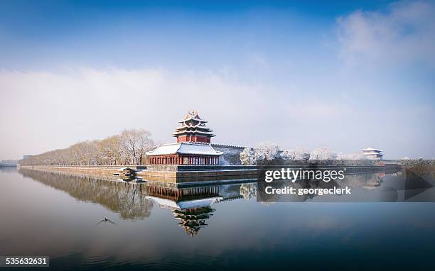 beijing winter, panorama - chinese temple stock-fotos und bilder