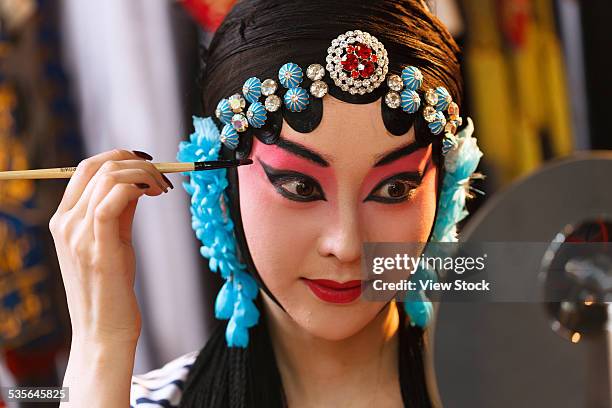 close-up of actress - chinese opera stockfoto's en -beelden