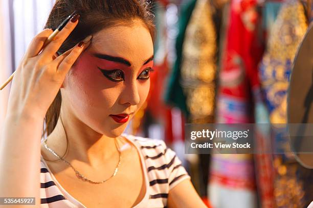 close-up of actress - chinese opera stockfoto's en -beelden