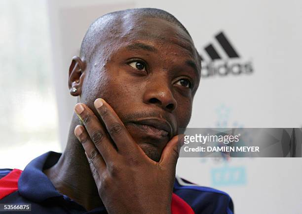 Clairefontaine-en-Yvelines, FRANCE: France defender William Gallas takes part in a press conference, 31 August 2005 at France training center in...