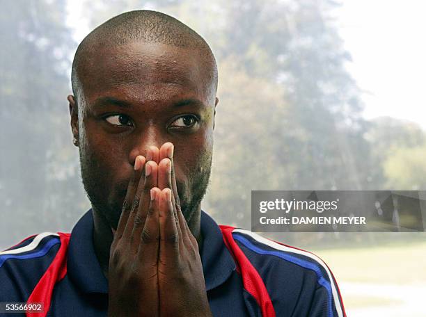 Clairefontaine-en-Yvelines, FRANCE: France defender William Gallas takes part in a press conference, 31 August 2005 at France training center in...