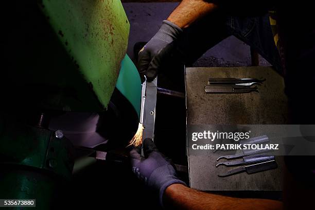 Machining Razorblade 65 Razorblade Stock Photos, High-Res Pictures, and Images - Getty Images