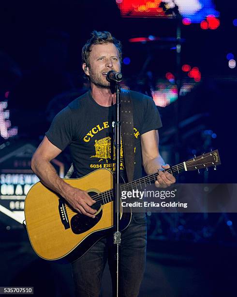 Dierks Bentley performs at LSU Tiger Stadium on May 29, 2016 in Baton Rouge, Louisiana.