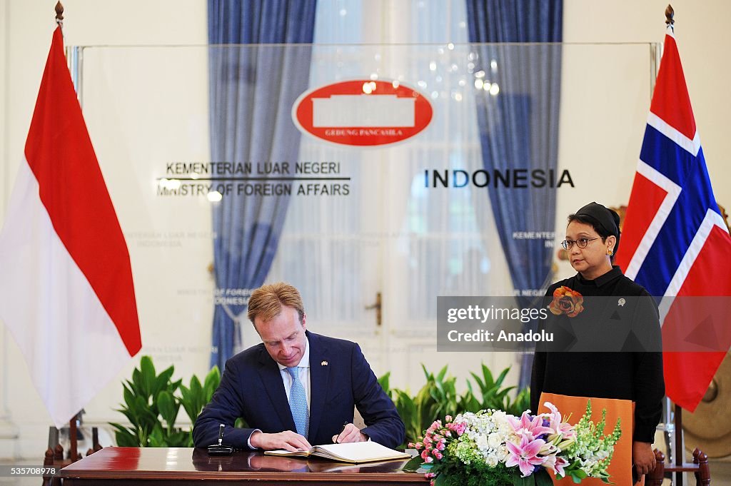 Norwegian Foreign Minister Brende in Indonesia