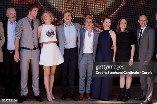 Francis Lawrence, Liam Hemsworth, Jennifer Lawrence, Sam Claflin, Josh Hutcherson, Julianne Moore, Nina Jacobson and Jon Kilik attends 'The Hunger...